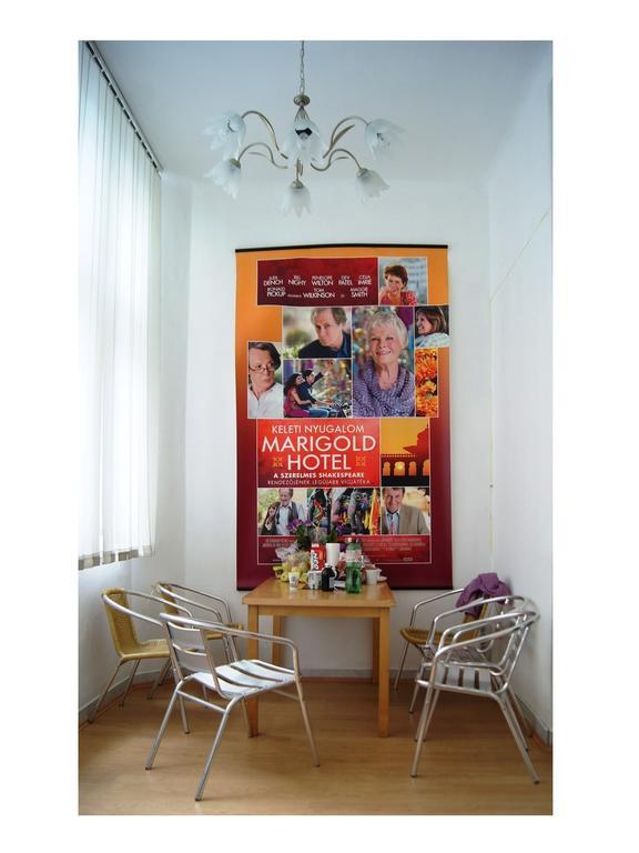 Westend Hostel Budapest Exterior foto